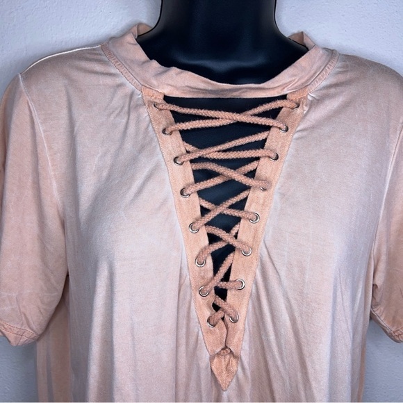 MEDIUM ENTRO ORANGE PASTEL TOP SHORT SLEEVE STRETCH LACE UP NECKLINE BOHO - Picture 4 of 10